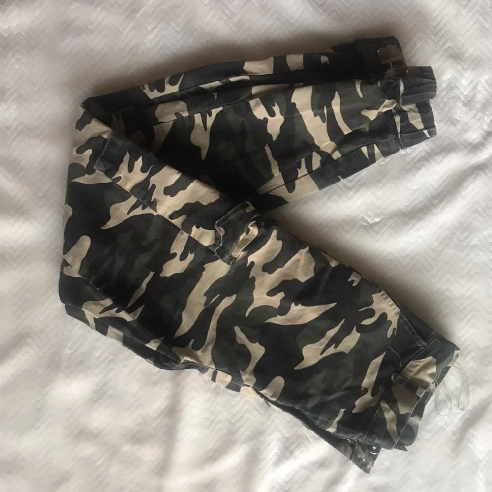 Camo cargo pants